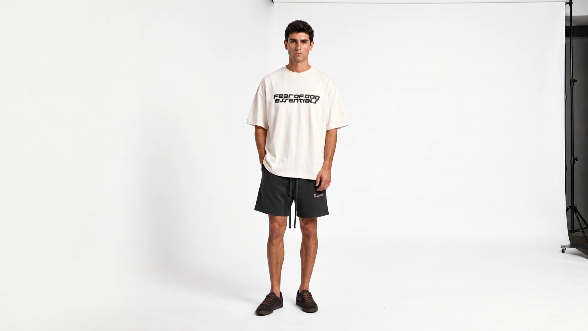 Fresh Fits TLV — curated streetwear